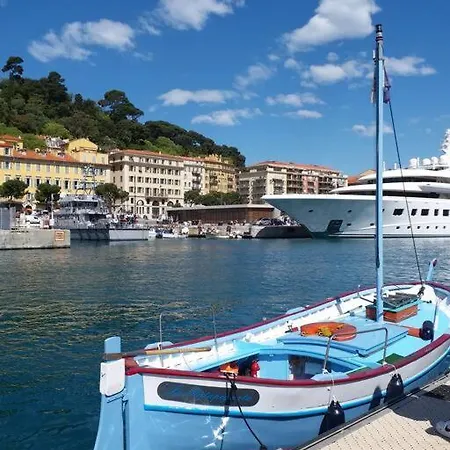 L49 L'atelier Between Sea & Port Ac